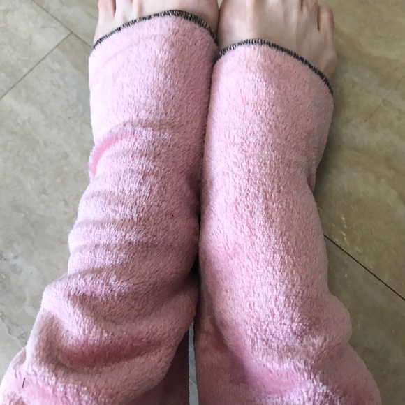 Long Pink Fleece Leg Warmers Winter Fuzzy Knee Socks Warm Furry Thigh Highs - Picture 7 of 8